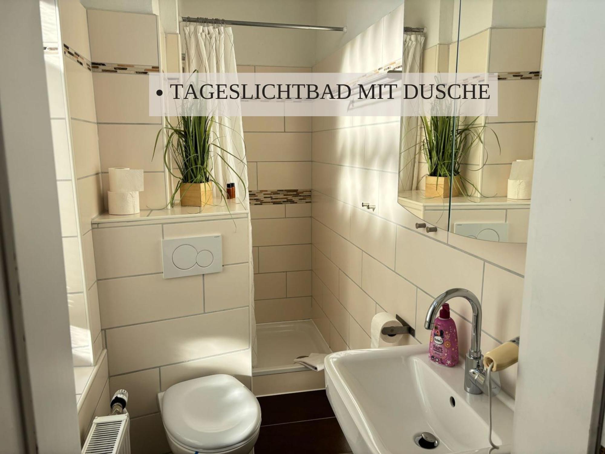 Haus Krabbe Apartments, Zentral Gelegen Im Idyllischen Nordseeort Zwischen Bremerhaven Und Cuxhaven, Hunde Kostenfrei Willkommen, Hauseigene Kostenfreie Parkplaetze Wremen Buitenkant foto