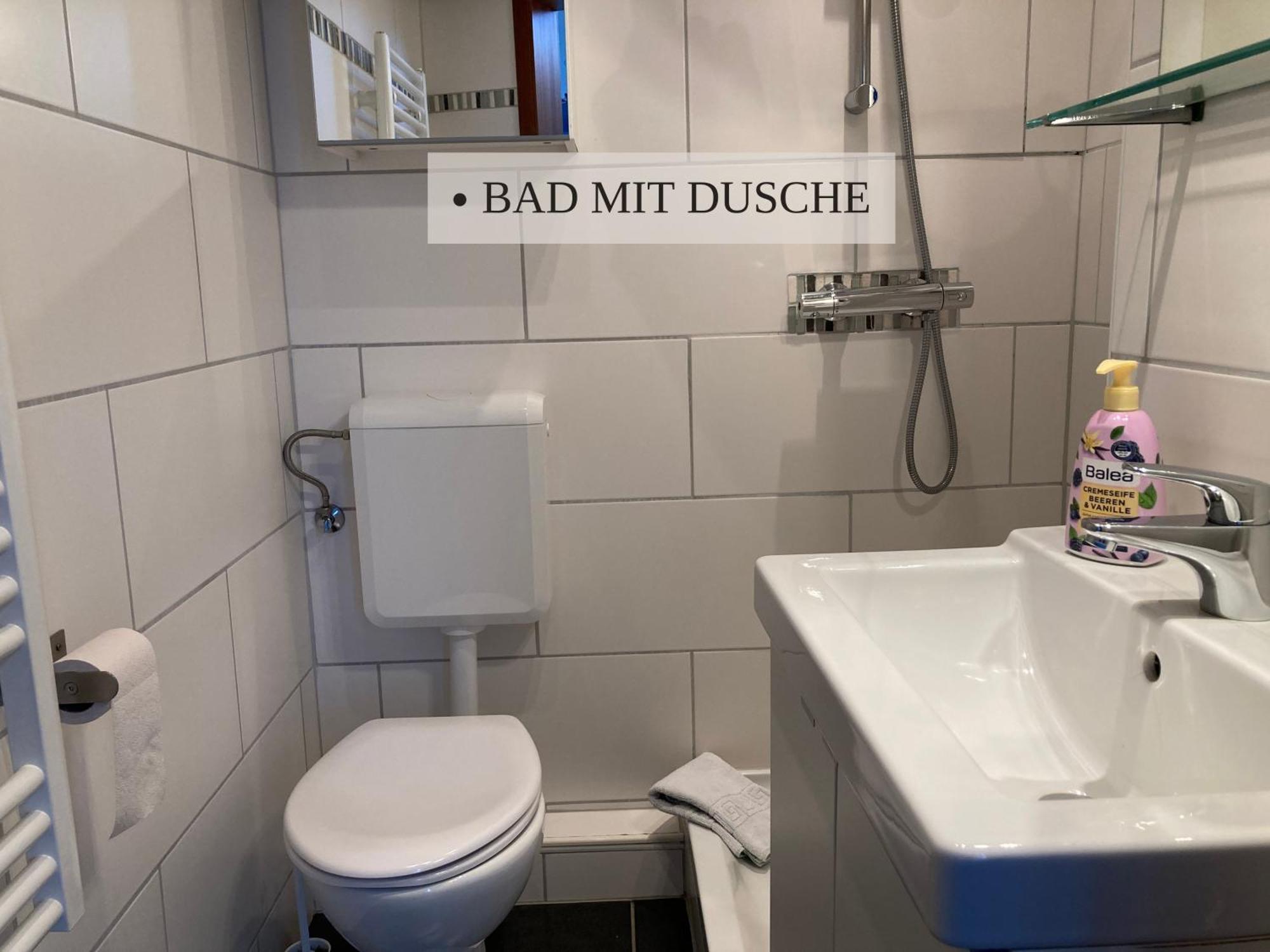 Haus Krabbe Apartments, Zentral Gelegen Im Idyllischen Nordseeort Zwischen Bremerhaven Und Cuxhaven, Hunde Kostenfrei Willkommen, Hauseigene Kostenfreie Parkplaetze Wremen Buitenkant foto